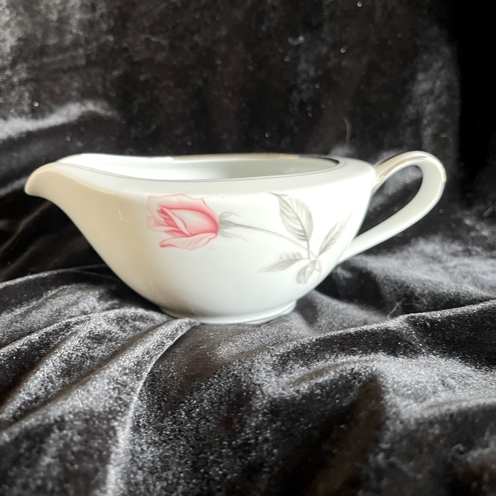 ❤️Noritake Vintage Rosemarie China Cream Pitcher. Made 1959-1975. discontinued